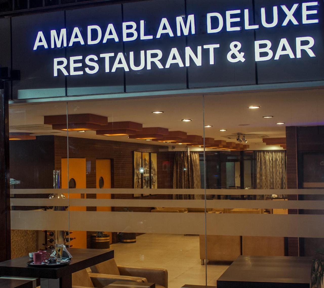 The Amadablam Hotel Κατμαντού Εξωτερικό φωτογραφία